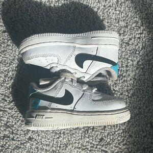 Nike White , Blue &  Black Toddler Sneakers Size 5